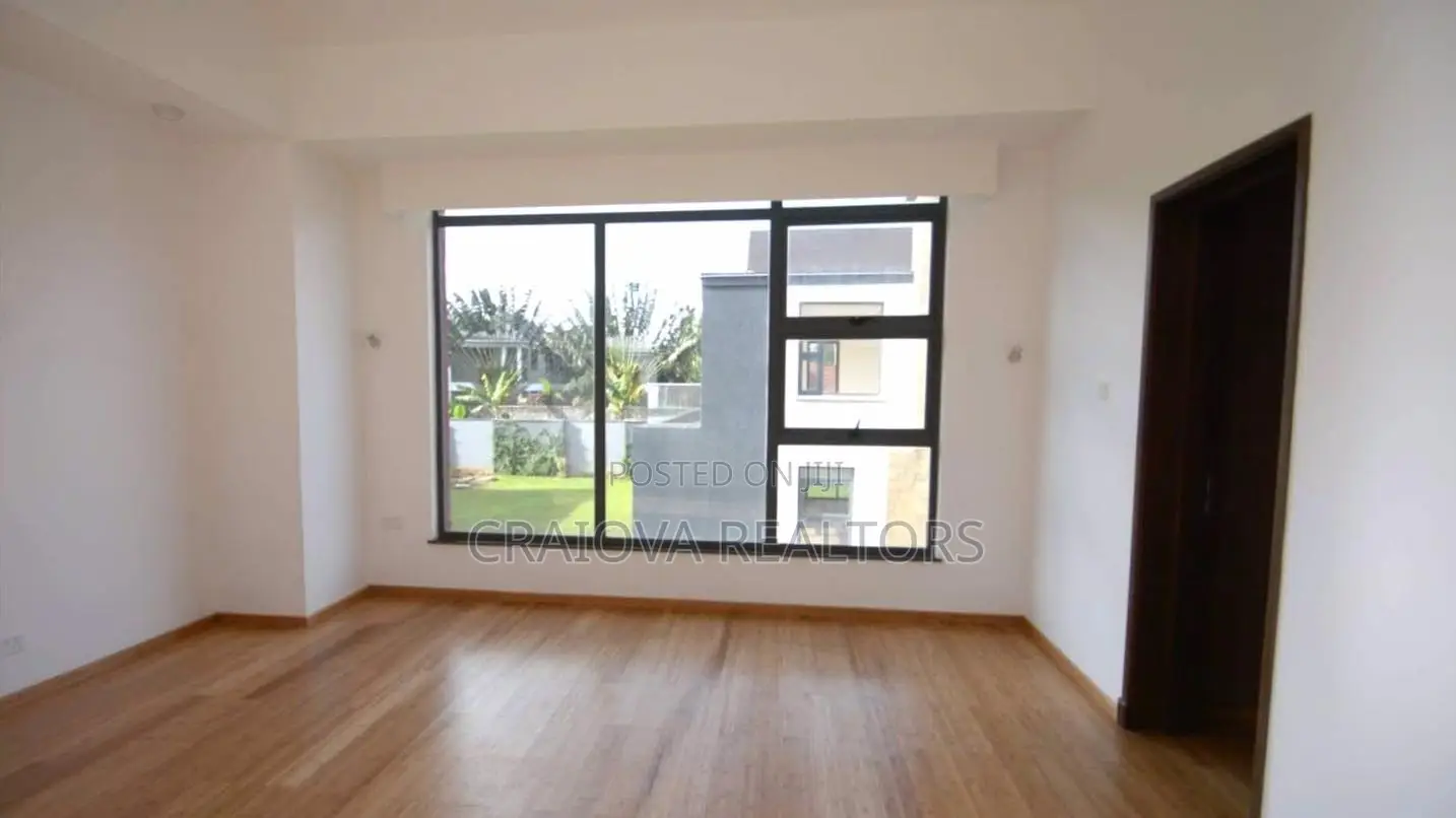 4bdrm Townhouse / Terrace in Thome for rent