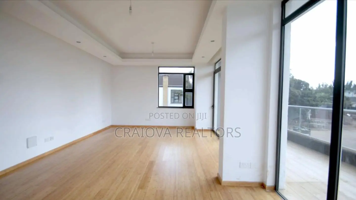 4bdrm Townhouse / Terrace in Thome for rent