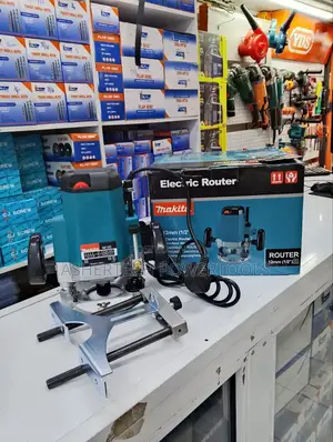 Makita Router Machine