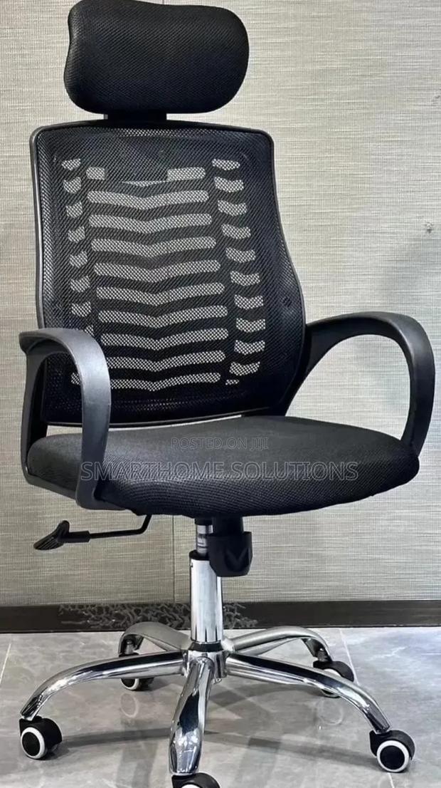 Office Chair With Headrest - main view