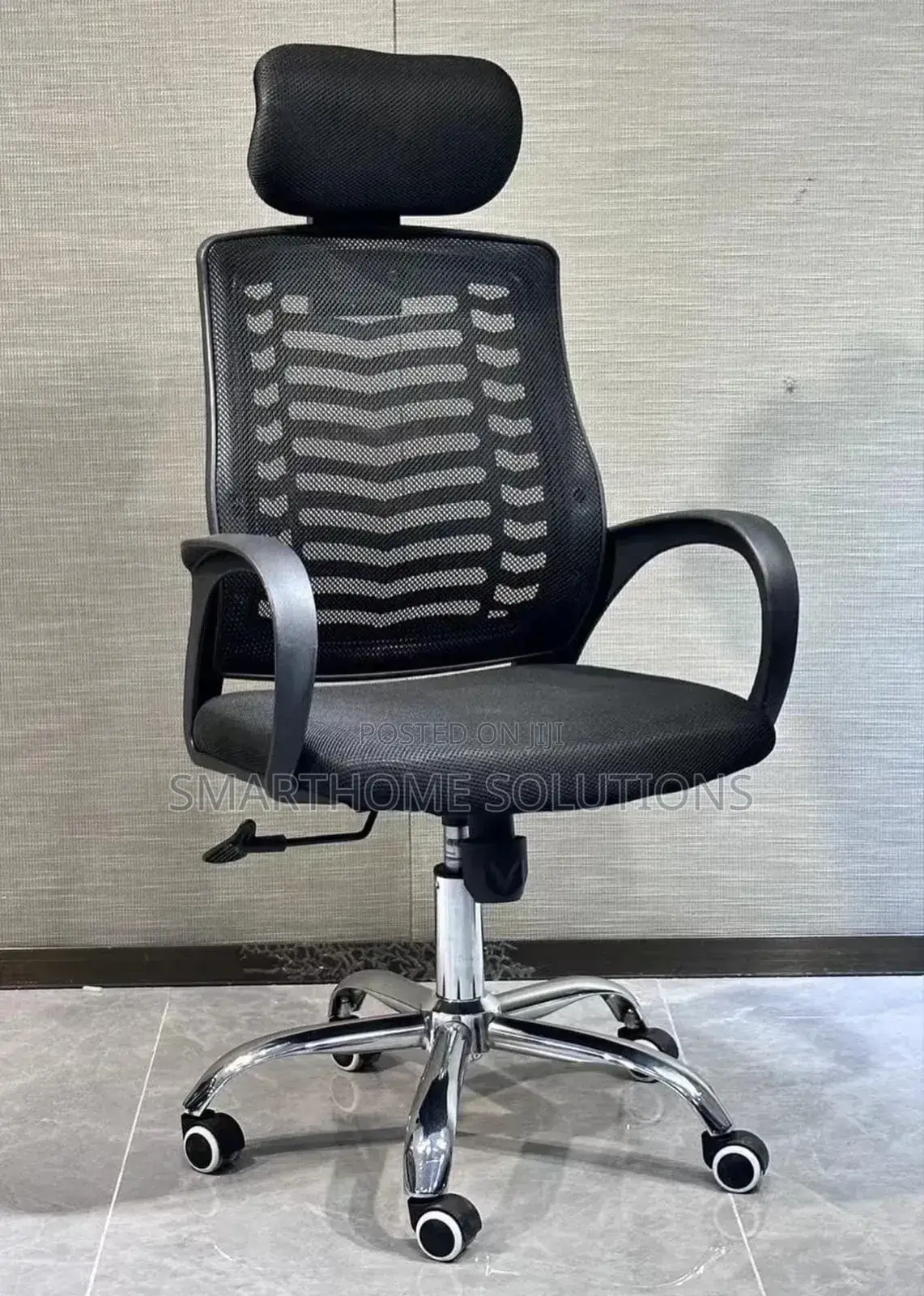 Chair With Headrest
