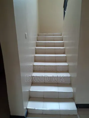 4bdrm Maisonette in Membley for sale