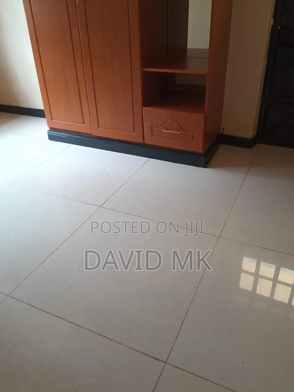 4bdrm Maisonette in Membley for sale