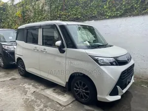 Toyota Tank 1.0 FWD 2018 White