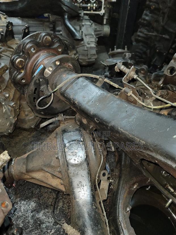 Nissan Vannet ,Mazda Bongo Rear Complete Diff - thumbnail 2