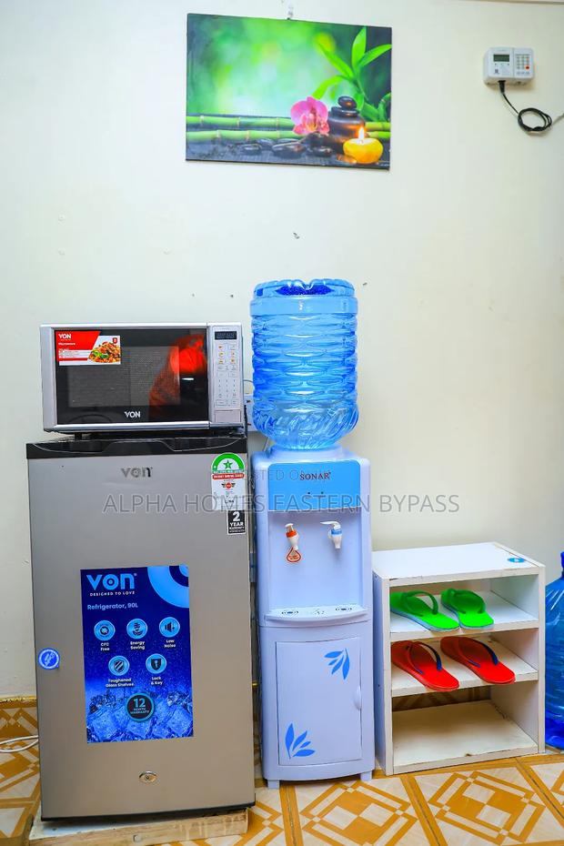 Tranquil Studio Escape Kamakis–Minutes From Eastern Bypass - thumbnail 8