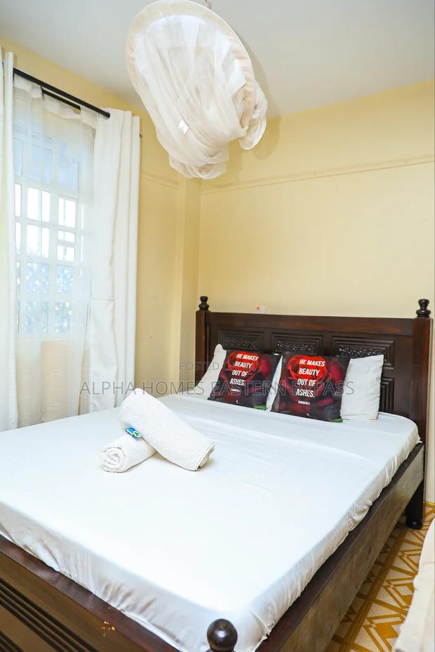 Tranquil Studio Escape Kamakis–Minutes From Eastern Bypass - thumbnail 11