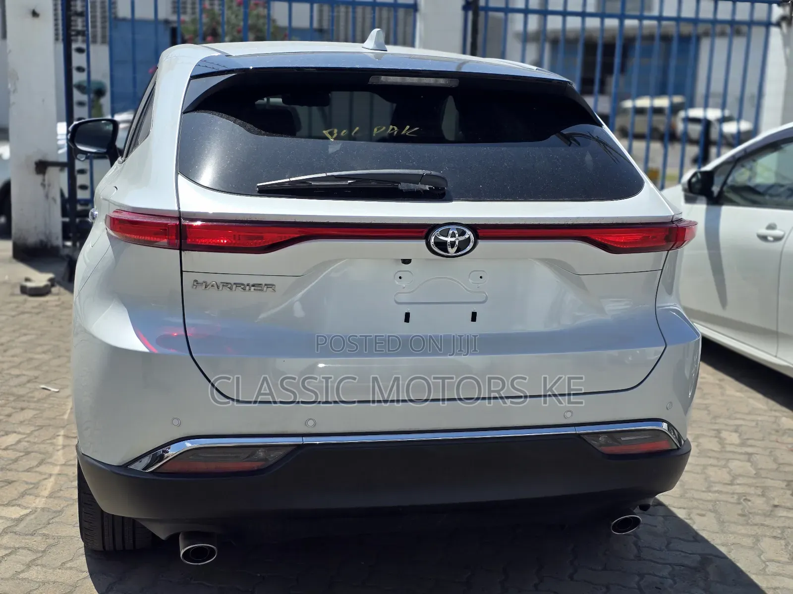 Toyota Harrier 2023 White