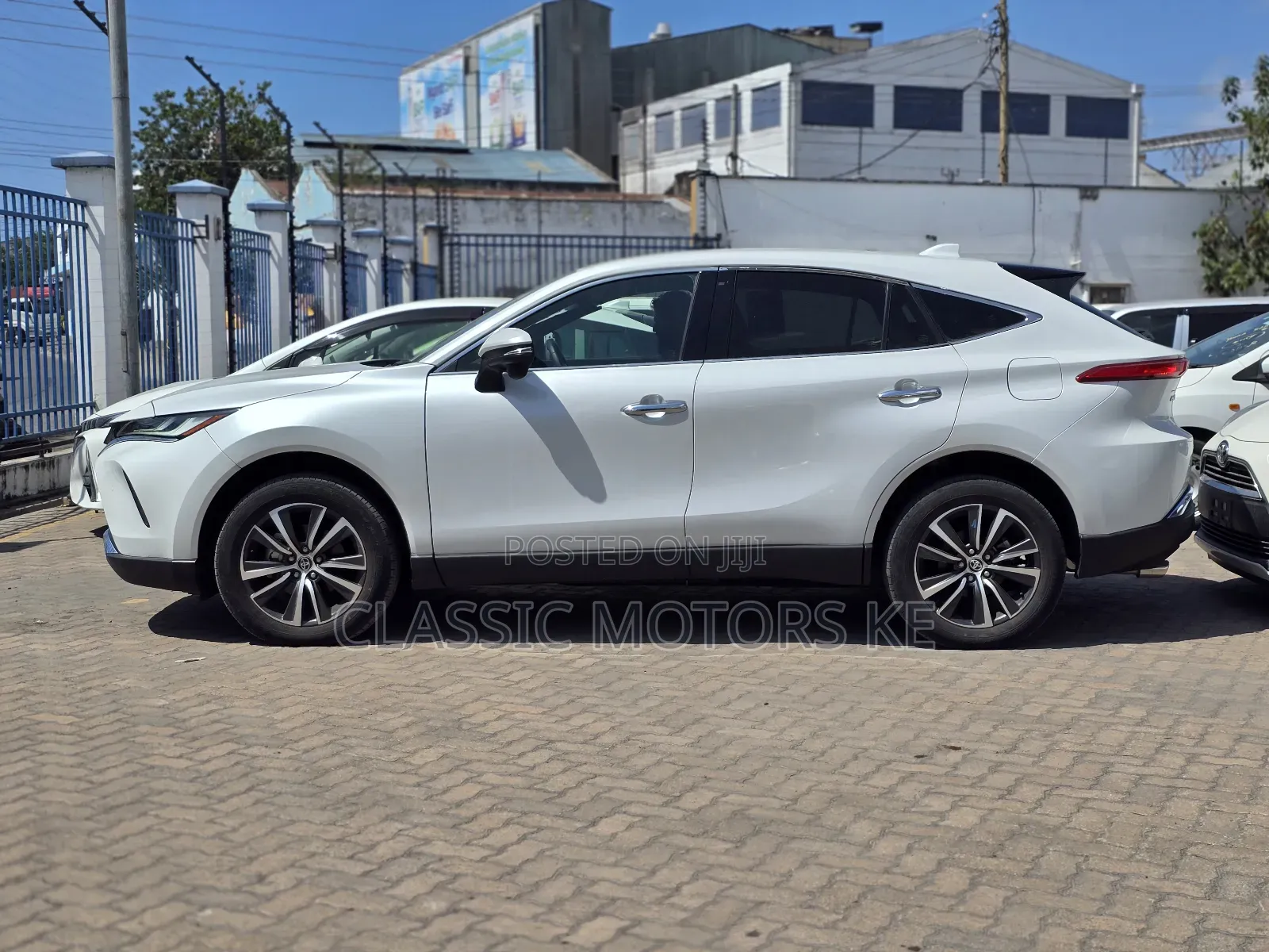 Toyota Harrier 2023 White