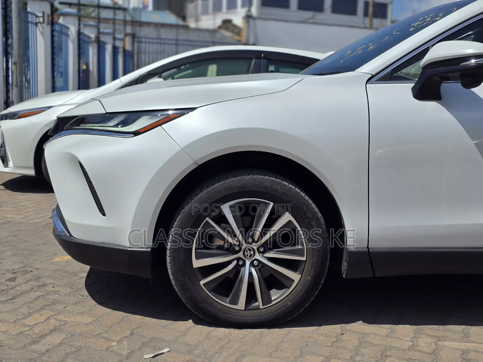 Toyota Harrier 2023 White