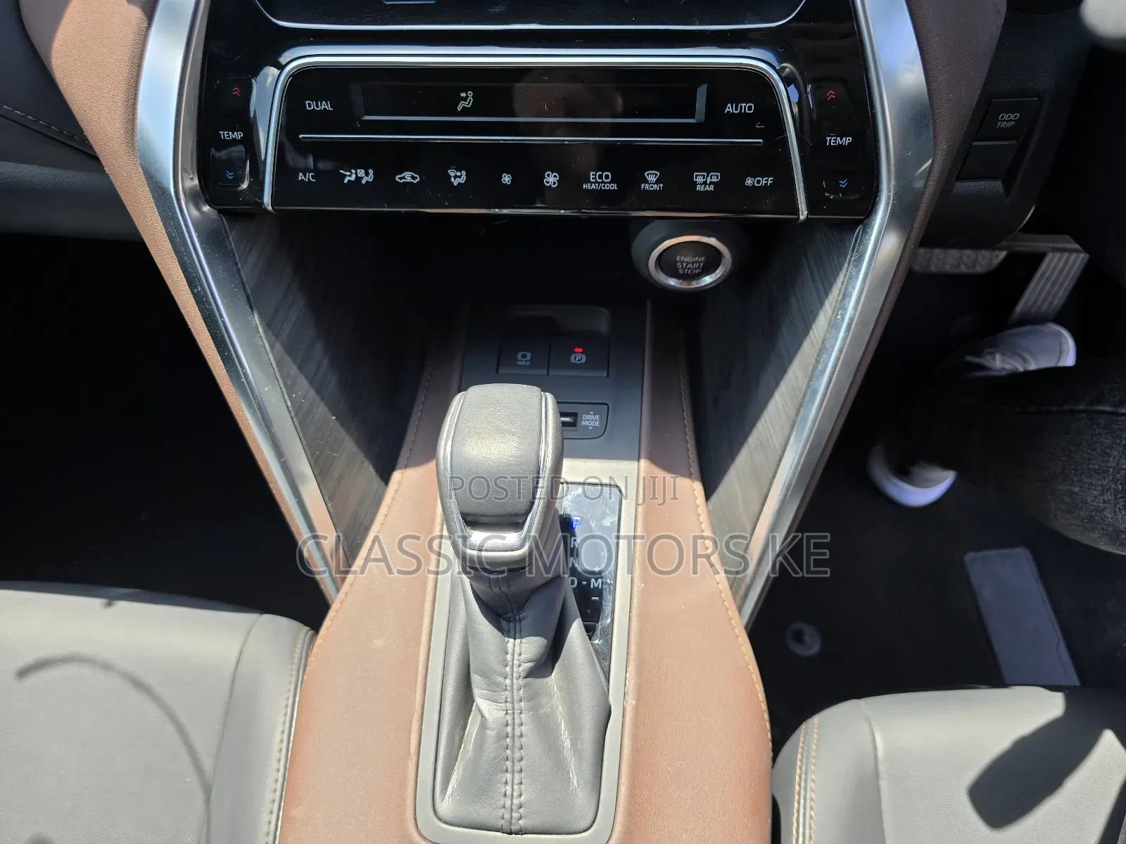 Toyota Harrier 2023 White