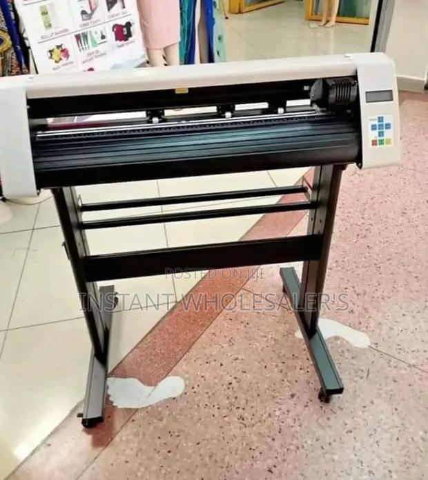 Red Sail Cutting Plotter - main view