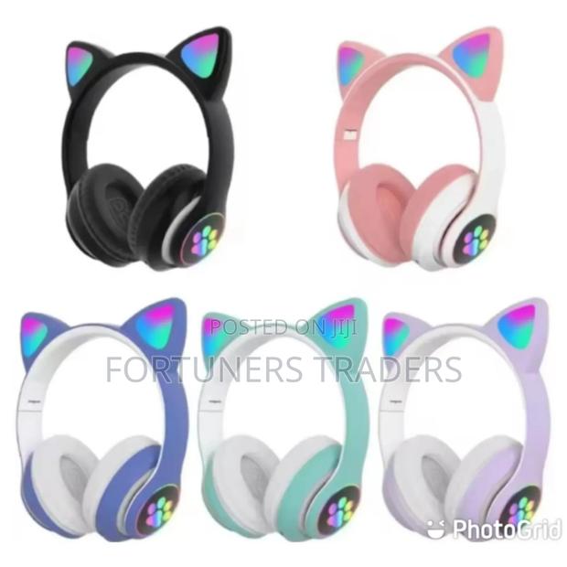 Wireless Bluetooth Headphones - main view