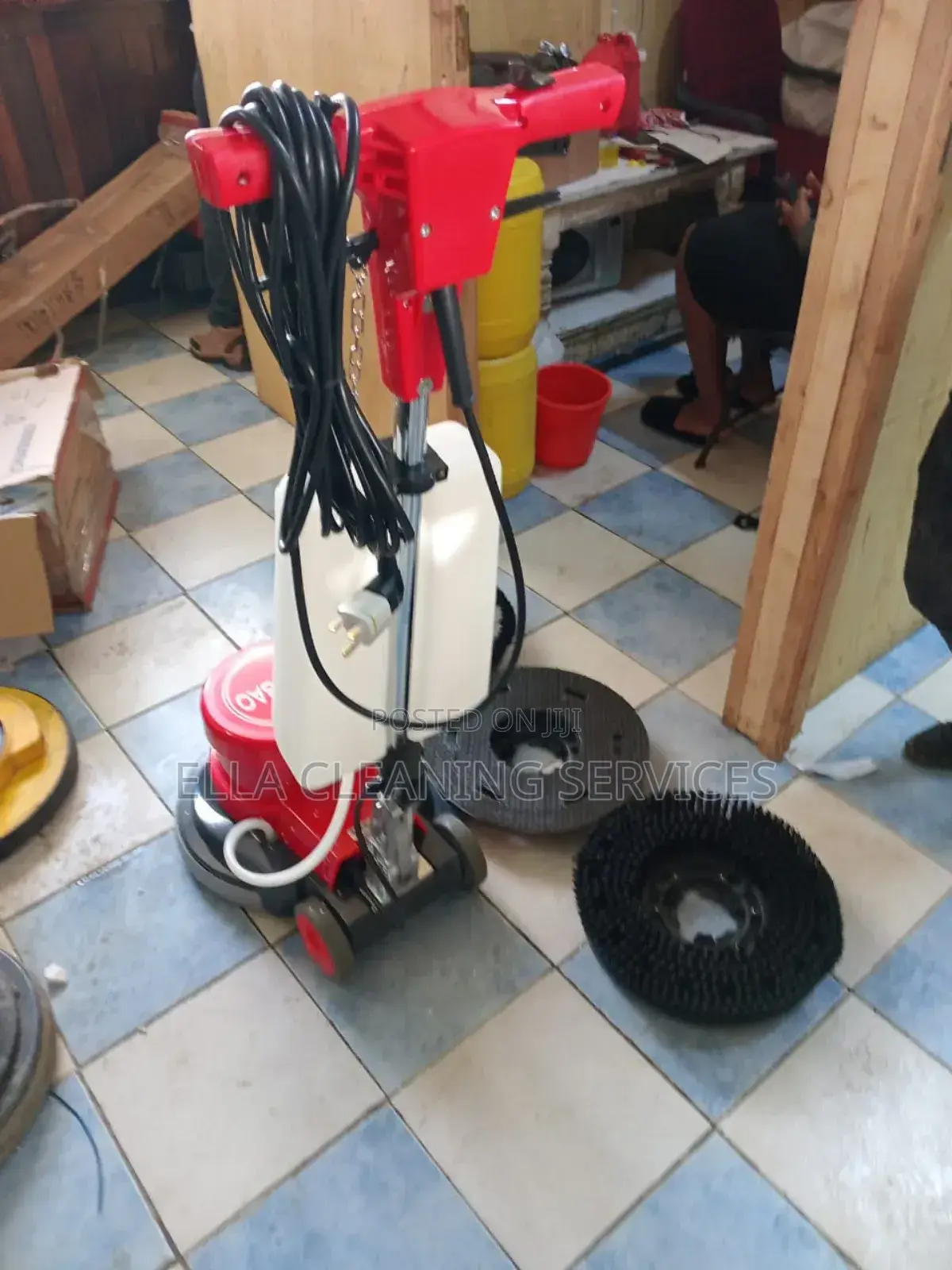 We Sell New and Used Scrubbing Machine/We Buy Used Scrubbing Machine