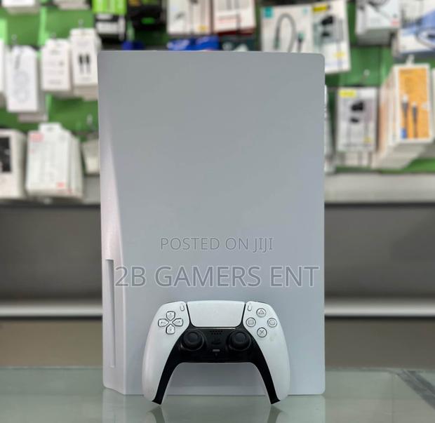 Ps5 Standard Mint Used - thumbnail 3
