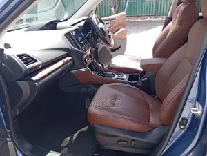 Subaru Forester Premium AWD 2019 Blue