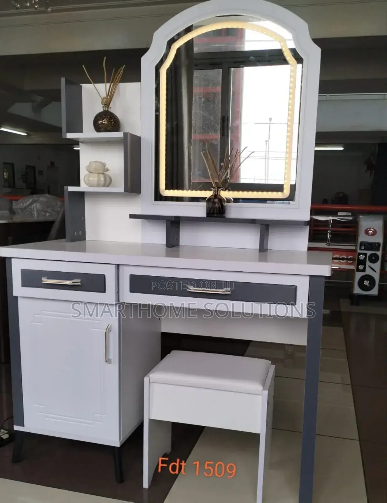 Dressing Table With Light