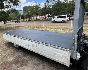 Isuzu Elf Truck 2019 Silver