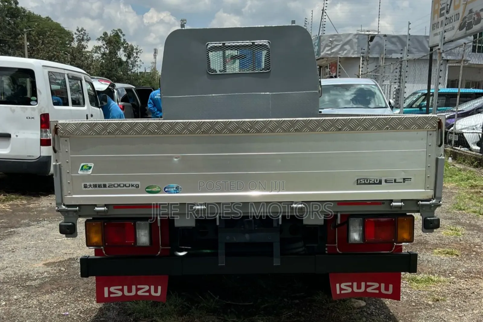 Isuzu Elf Truck 2019 Silver