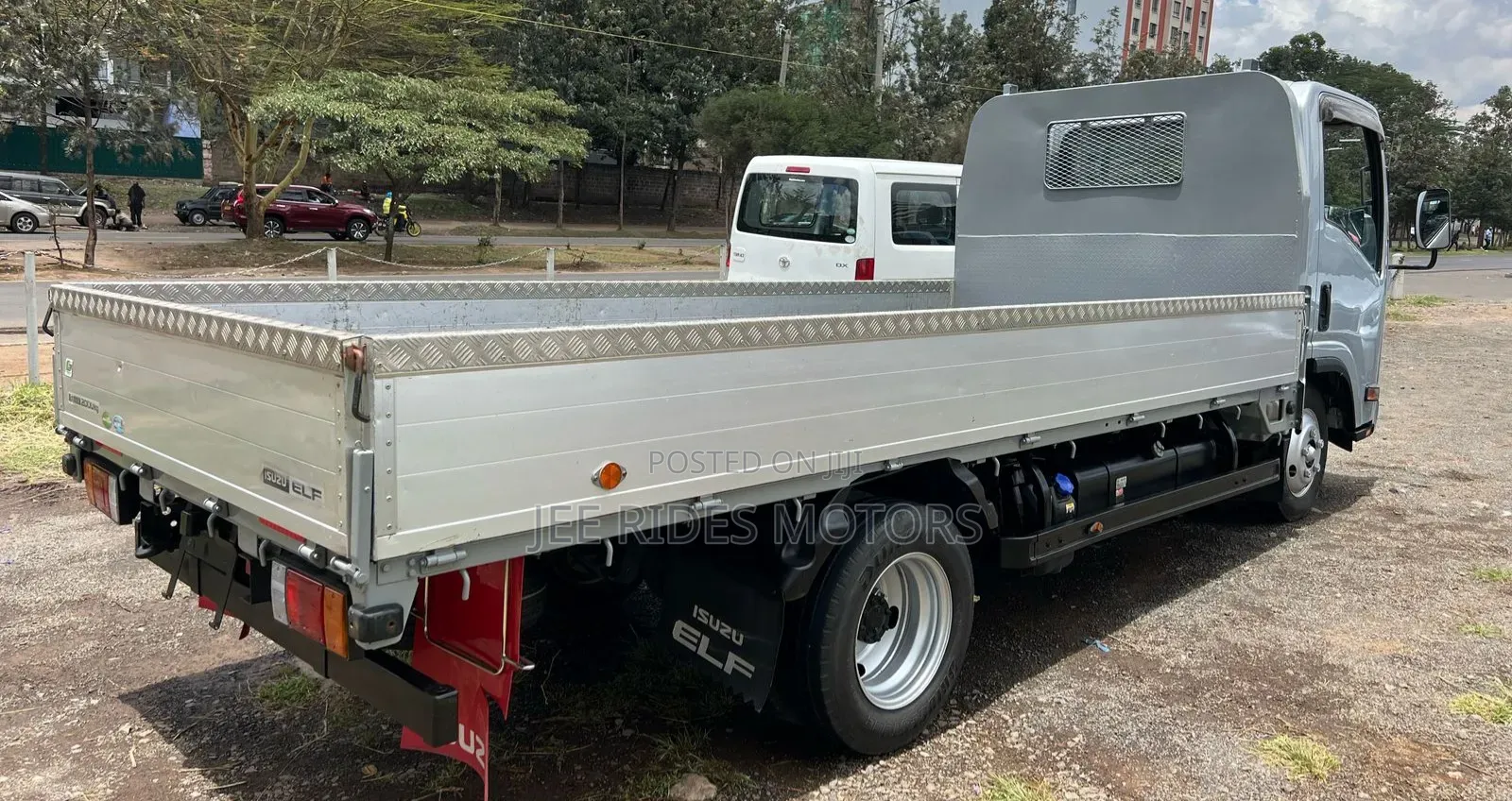 Isuzu Elf Truck 2019 Silver