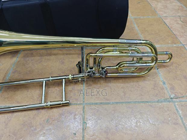 Bass Trombone - thumbnail 3