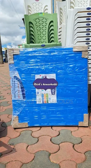 Kenpoly Plastic Square Table Code 2003
