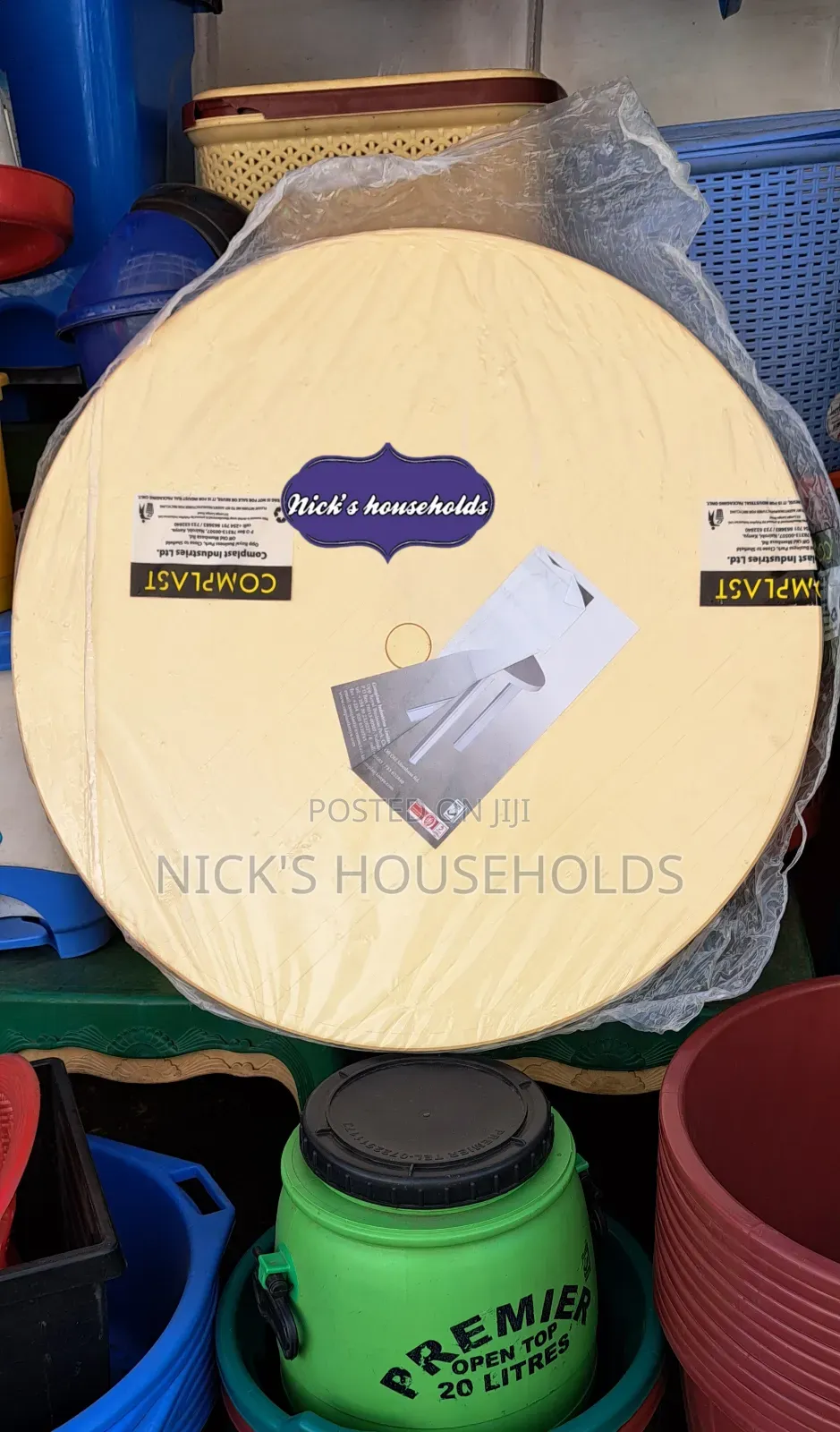 Ivory Round Plastic Table/ Complast Table