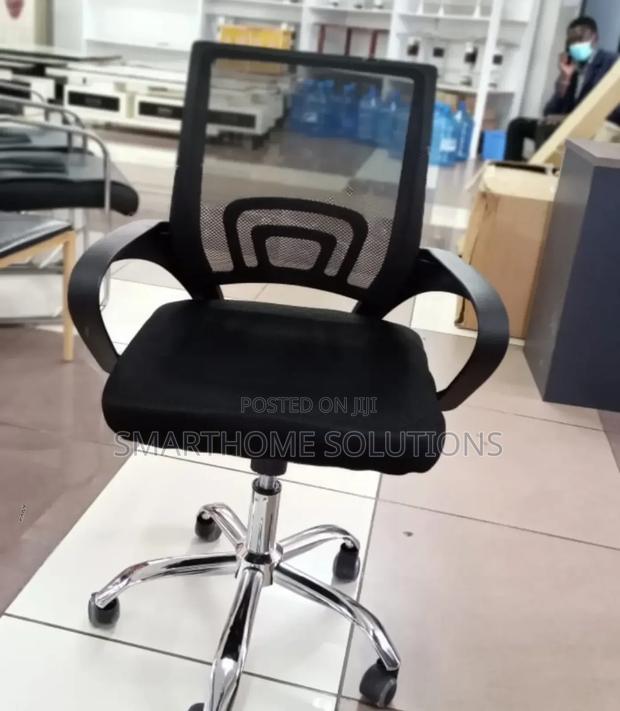 Black Comfy Assembled Executive Chair a/06e - main view