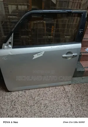 Toyota Rumion Zre152 Door
