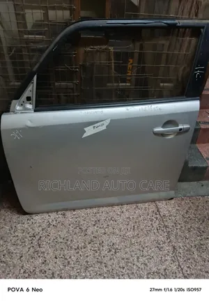 Toyota Rumion Zre152 Door