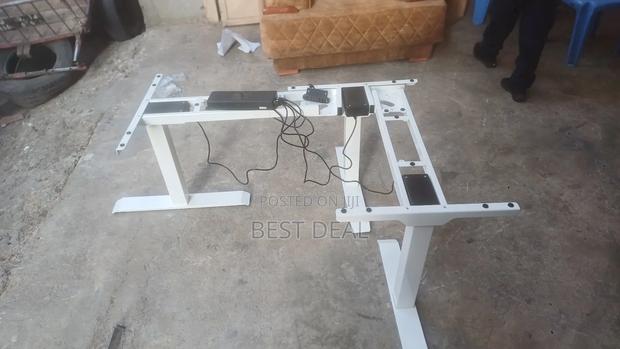 Ergonomics Sit Stand Electric Memory Desk - thumbnail 2