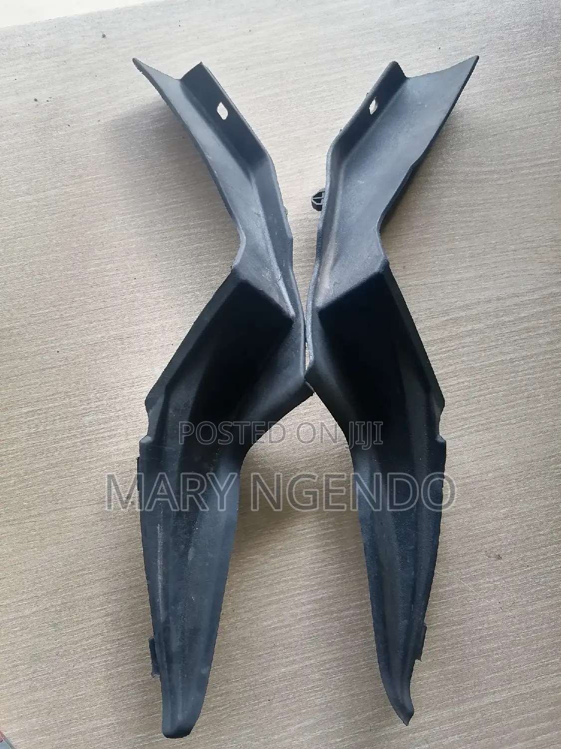 Windscreen Finisher for Toyota Hiillux