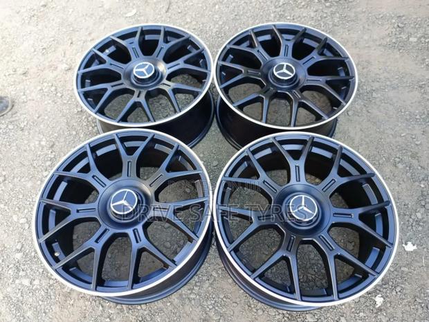 18 Inch Mercedes Benz Charcoal Set