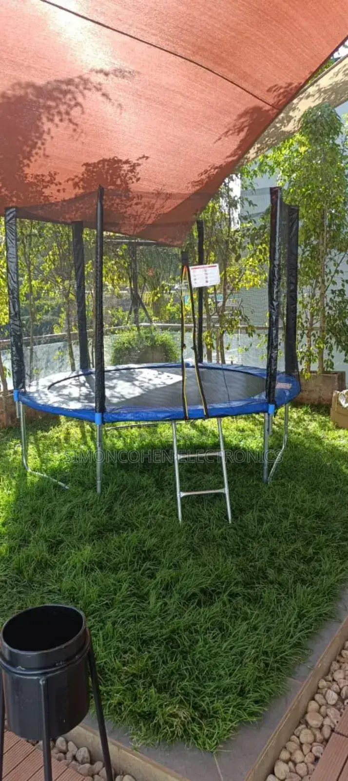 10 Ft Trampoline With Safety Enclosure Net*
 Size