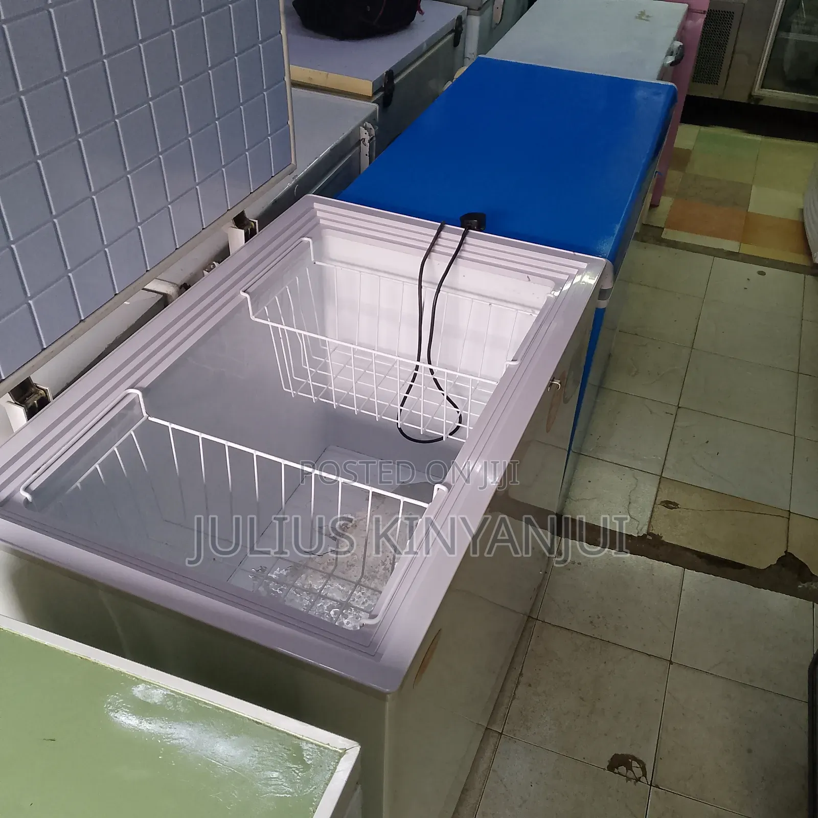 Ramtoms 210 L Chest Freezer