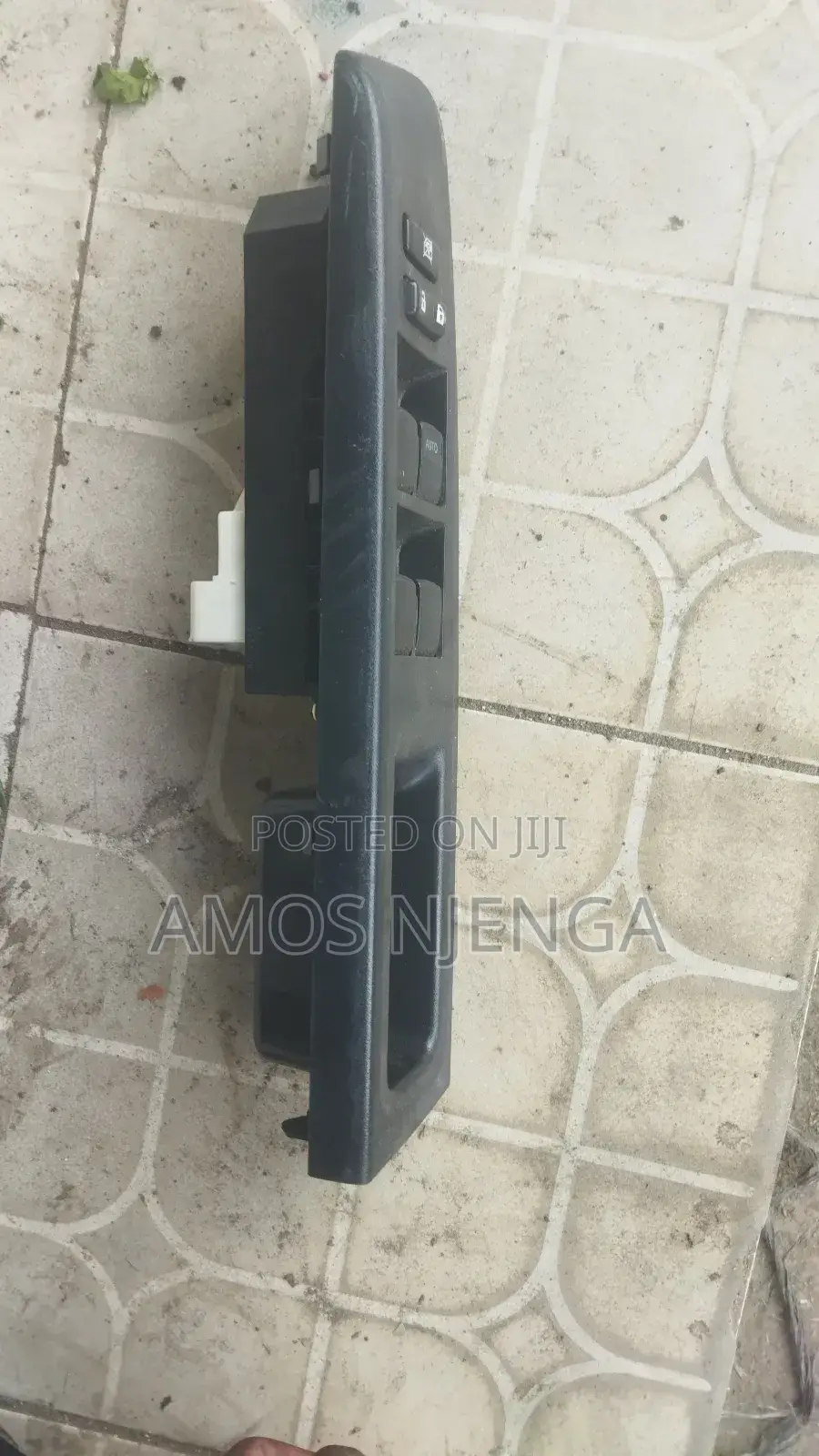 Toyota Vitz 2011 Power Window