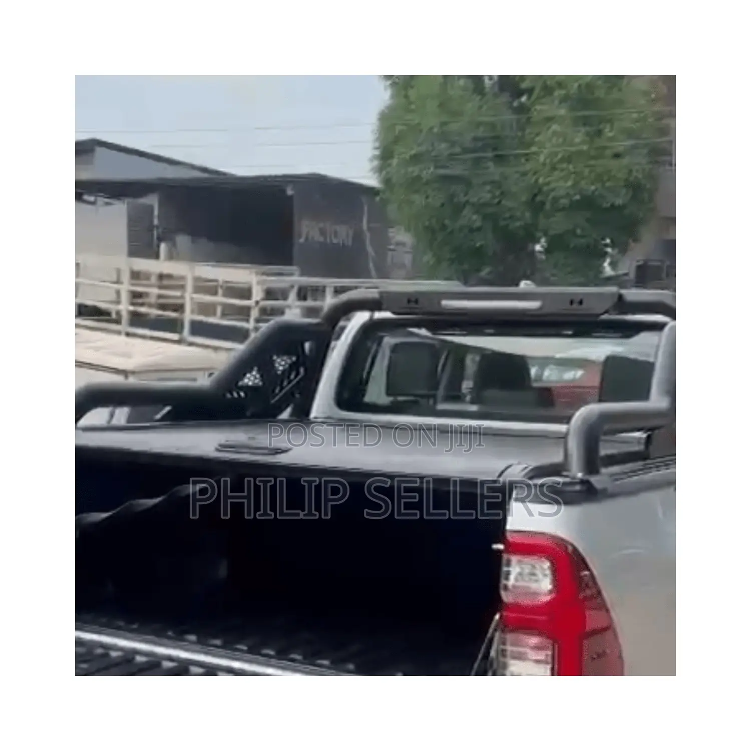 Manual Roller Shutter for Toyota Hilux
