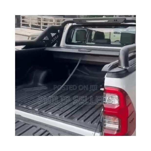 Manual Roller Shutter for Toyota Hilux - thumbnail 2