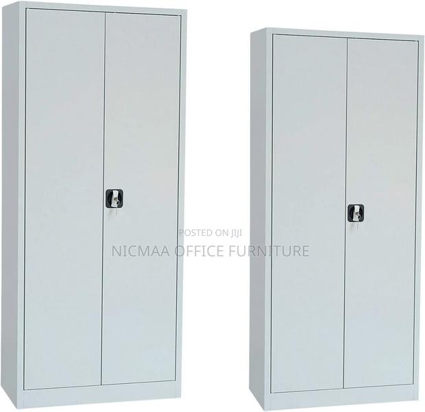 2-Door Filling Cabinet - thumbnail 3