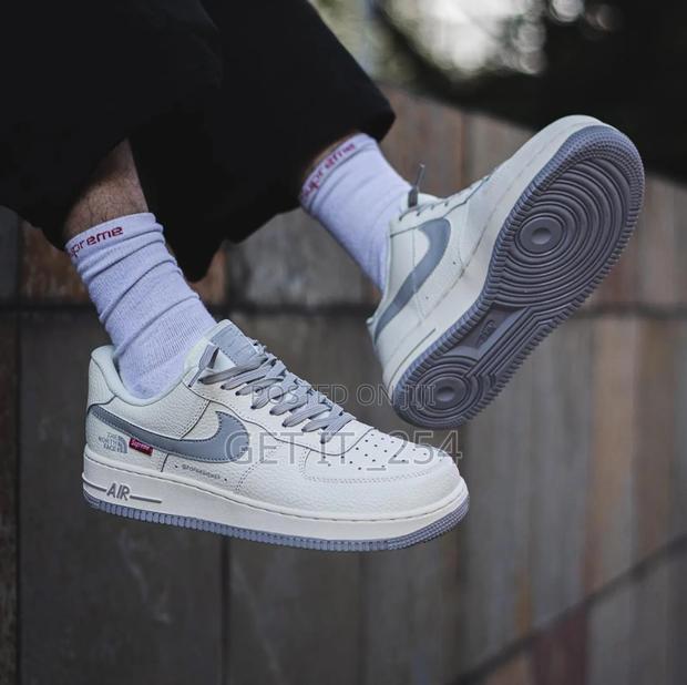 Af 1 North Face
Sizes 38-45 - thumbnail 3