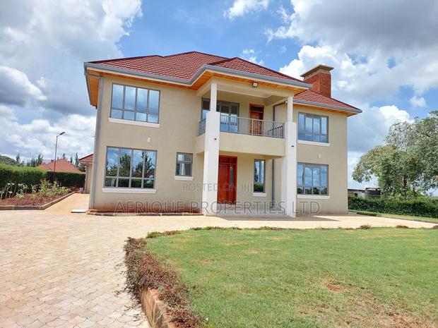 4bdrm Mansion in Thika Green for sale
