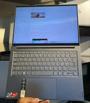 Laptop Lenovo IdeaPad 5 Slim 13th Gen I7 16GB AMD Ryzen 7 SSD 1T