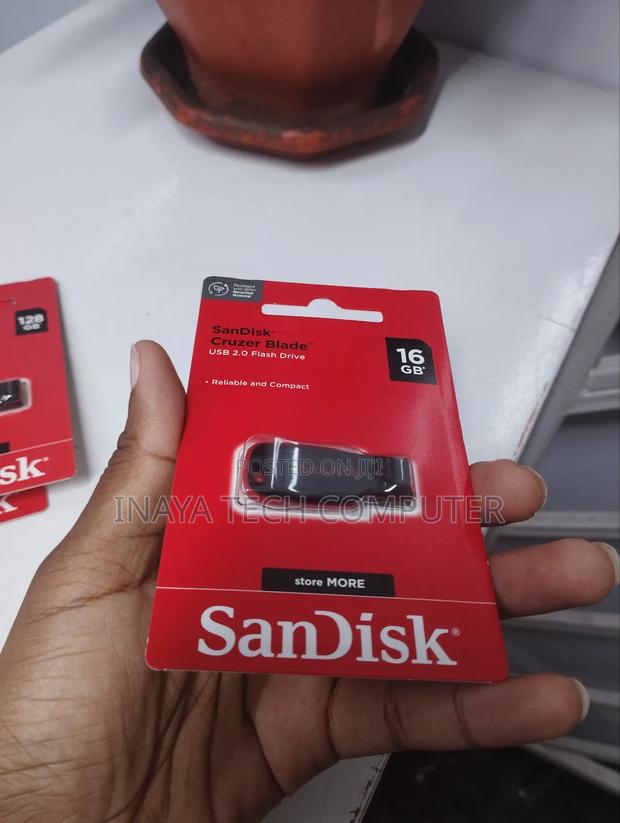 Sandisk 16gb Ruzer Blade Flash Disk - main view