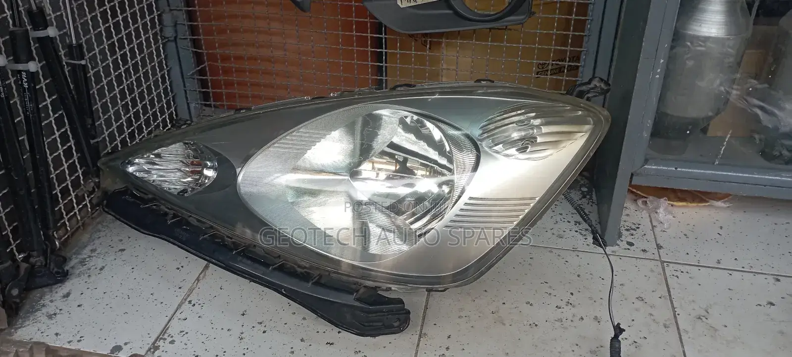 Honda Fit 2012 Non Xenon Headlight
