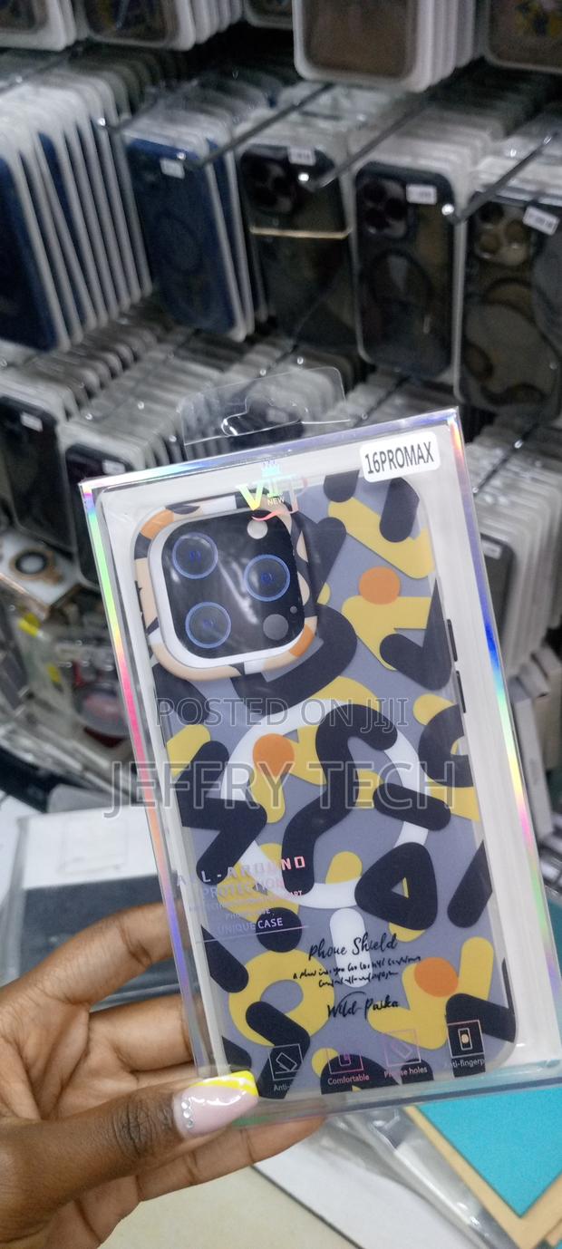 iPhone 16 Pro Max Magsafe Compatible Case - Black /Yellow - thumbnail 3