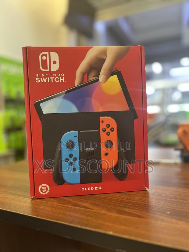 Nintendo Switch - main view