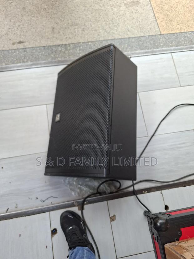 Rcf Vmax 12 Inch Stage Monitor Speaker - thumbnail 3