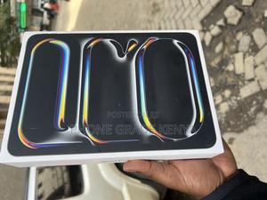 New Apple iPad Pro 1 TB Black - thumbnail 2