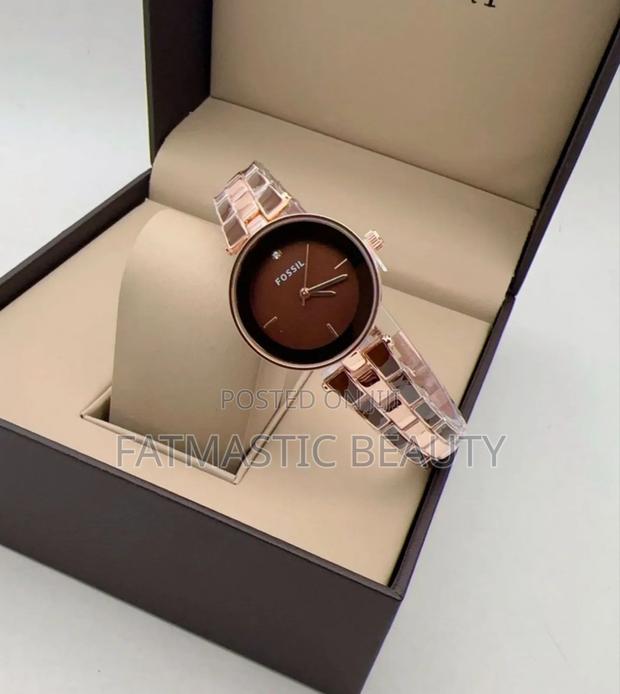 Ladys Fossil Watch - thumbnail 2