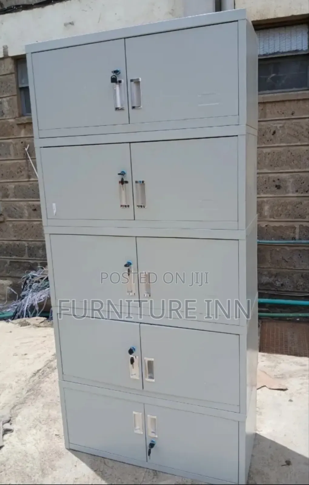 10 Locker Steel Cabinet